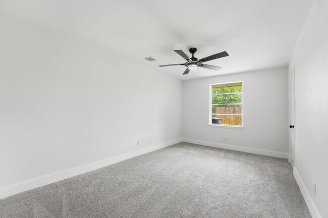 Building Photo - 3714 Brookmeade Dr