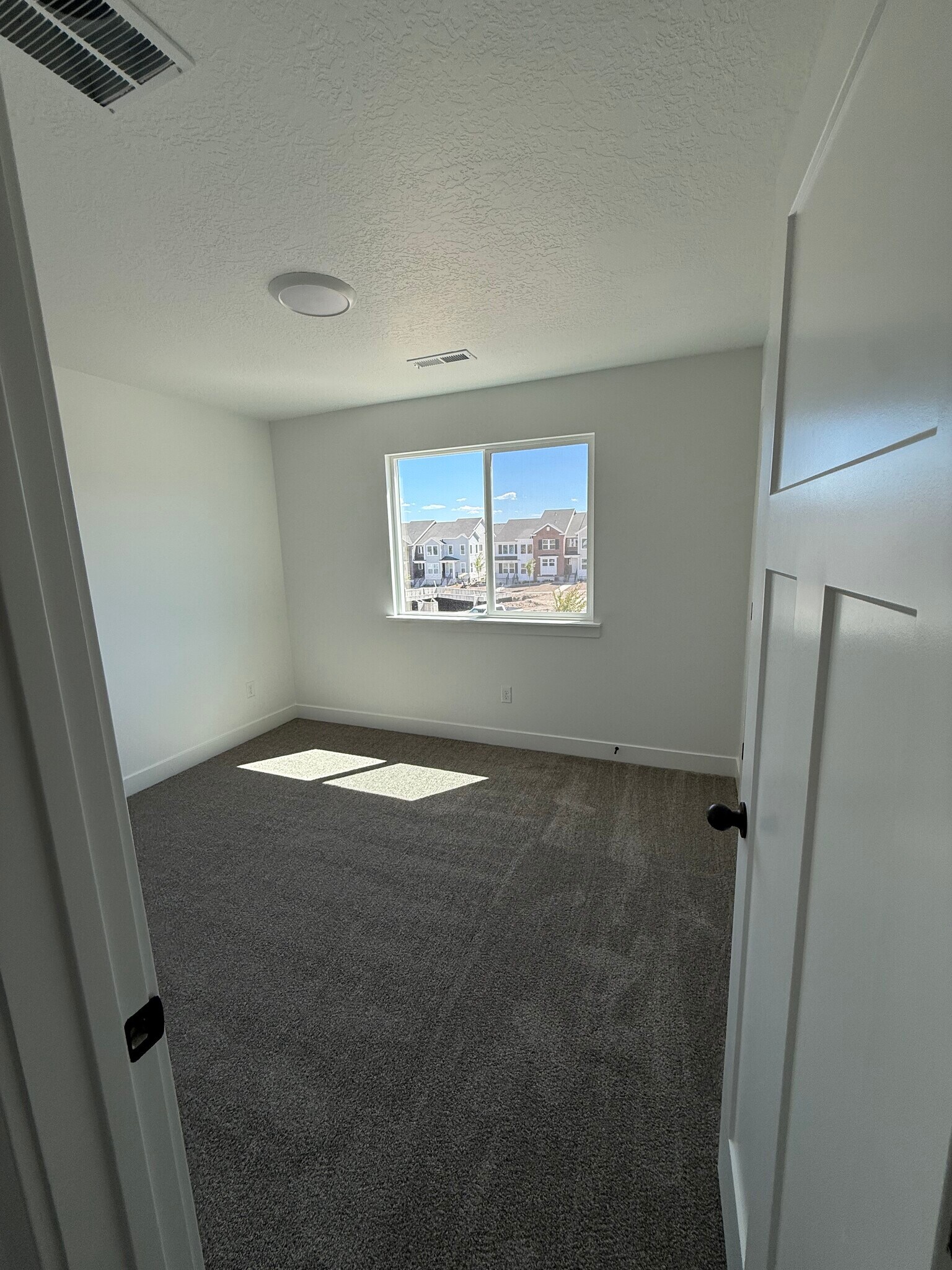 Building Photo - 1033 N Canvasback Dr