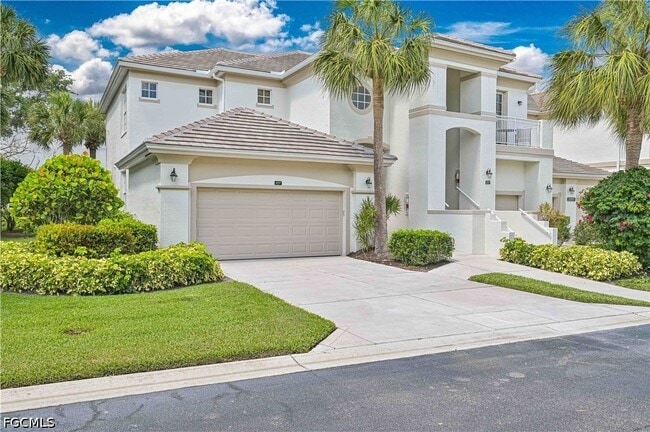Building Photo - 5000 Royal Shores Dr