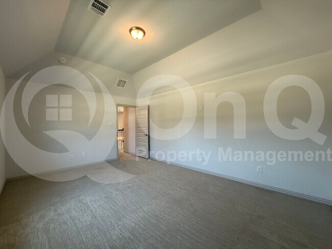 Building Photo - 14697 Valley Trl