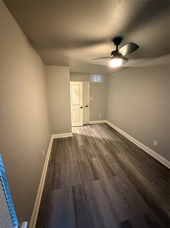 Building Photo - 12230 Kleinmeadow Dr