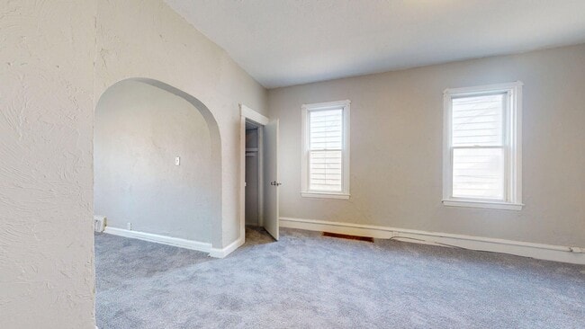 Building Photo - 3523 Walton Ave