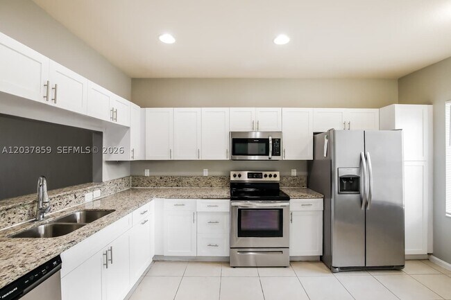 Building Photo - 8273 SW 29th St