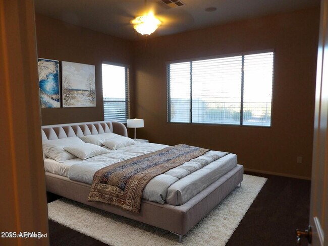 Building Photo - 17976 W Paseo Way