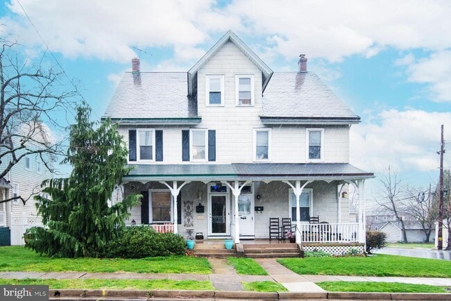 Building Photo - 183 Decatur St