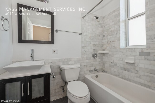 Building Photo - 4012 W Armitage Ave