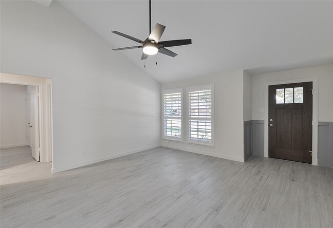 Building Photo - 2610 Sherwood Hollow Ln