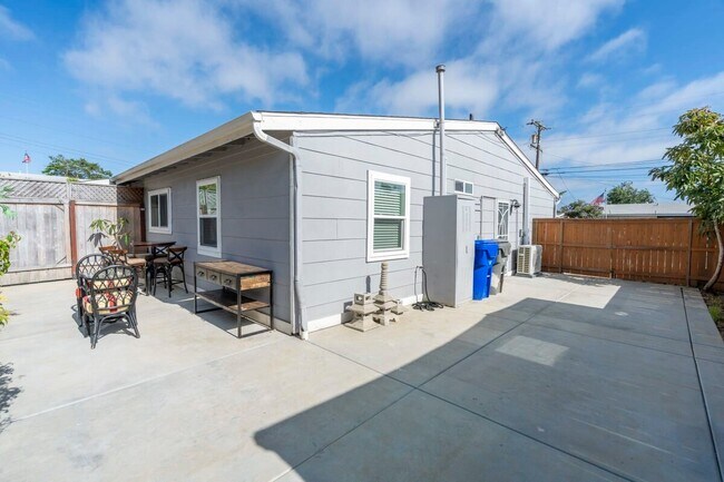 Building Photo - 1526 San Jose St