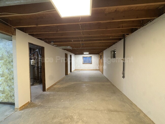 Building Photo - 17603 E Hawaii Pl