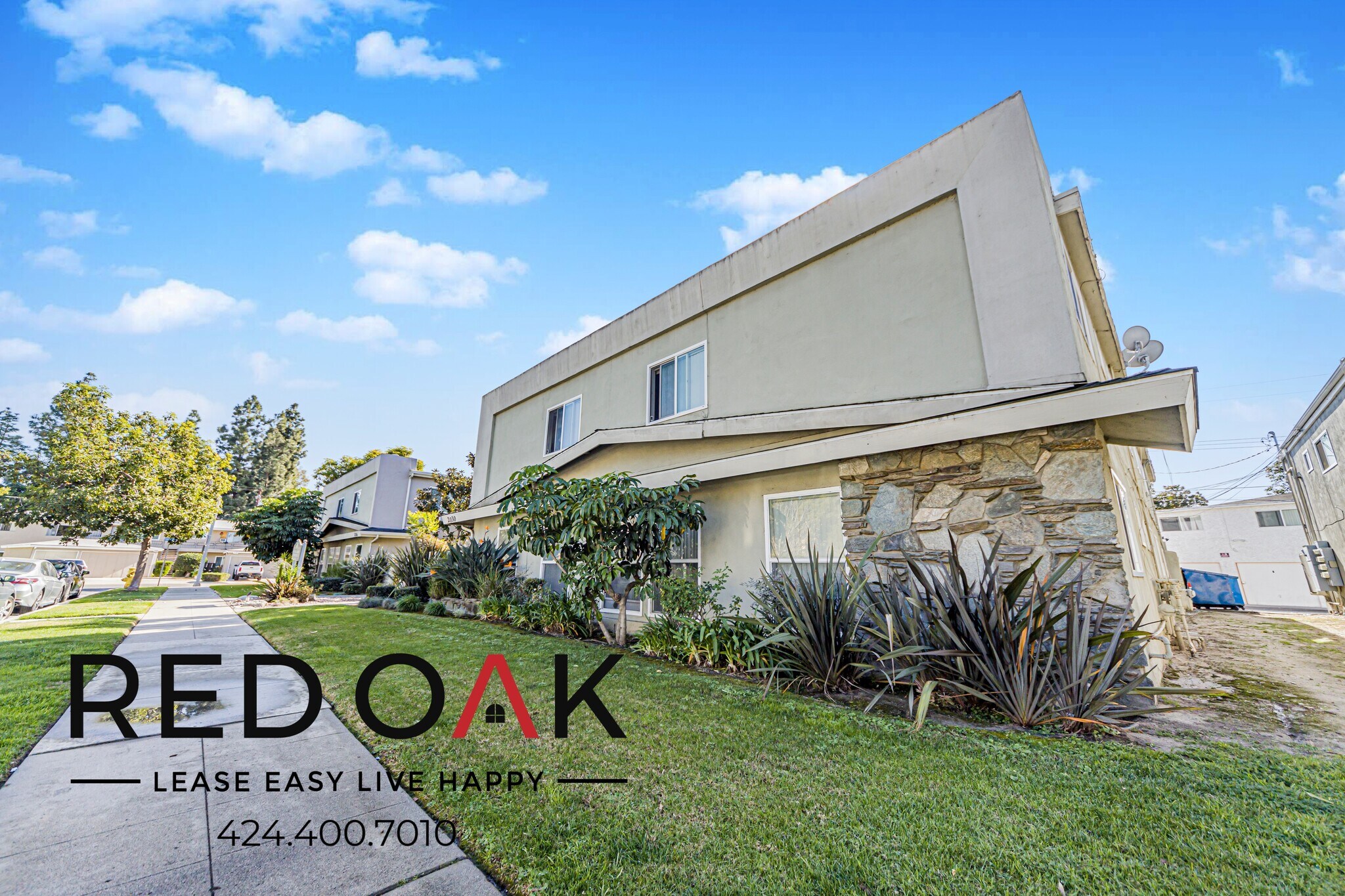 Building Photo - 2065 Rodney Dr