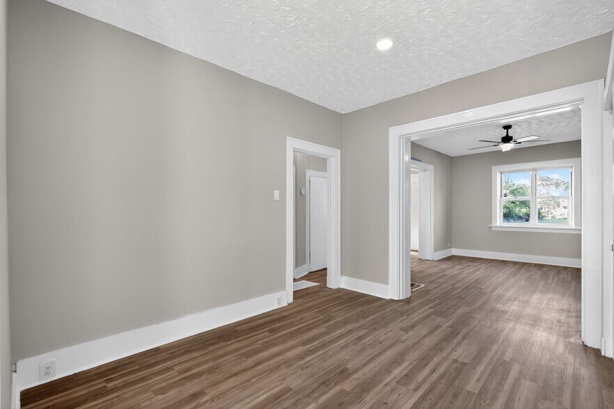 Building Photo - 4152 Delmar Blvd