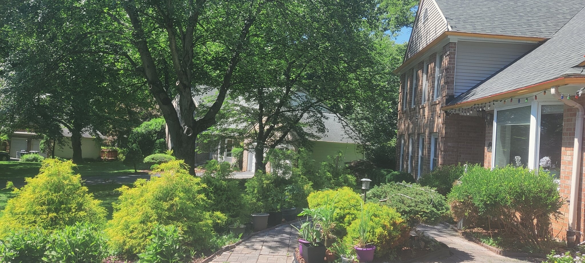 Building Photo - 332 Greenhill Way