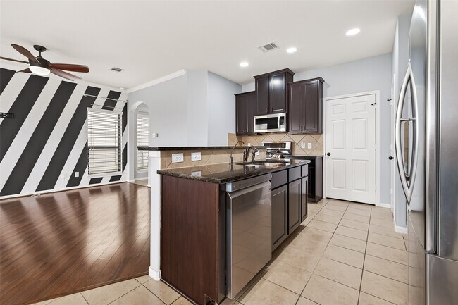 Building Photo - 6719 Sharpstone Creek Ln