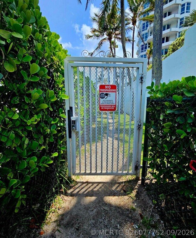 Building Photo - 1461 S Ocean Blvd