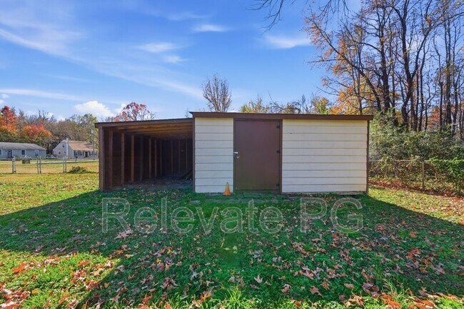 Building Photo - 100 Lowell St