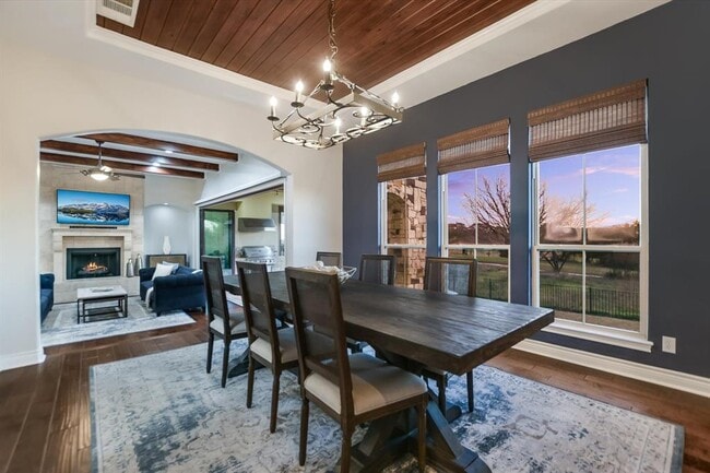 Building Photo - 211 Jack Nicklaus Dr