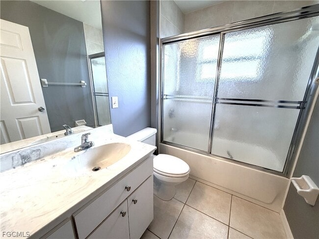 Building Photo - 1127 Diplomat Pkwy E