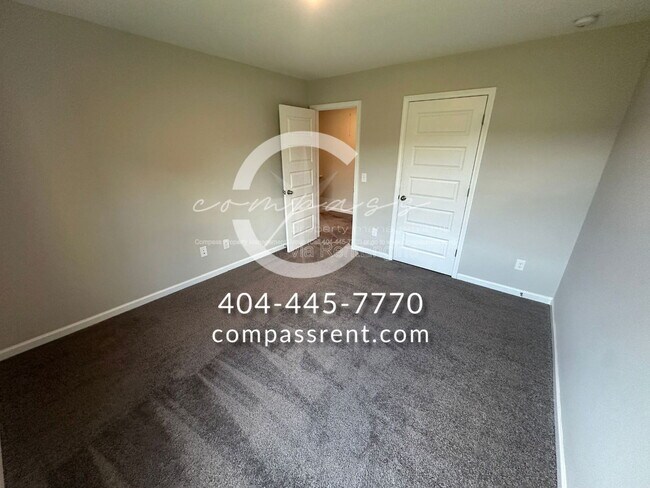Building Photo - 226 Lyndon Wy NW