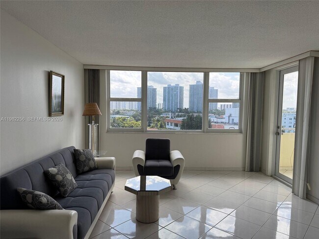 Building Photo - 3180 S Ocean Dr