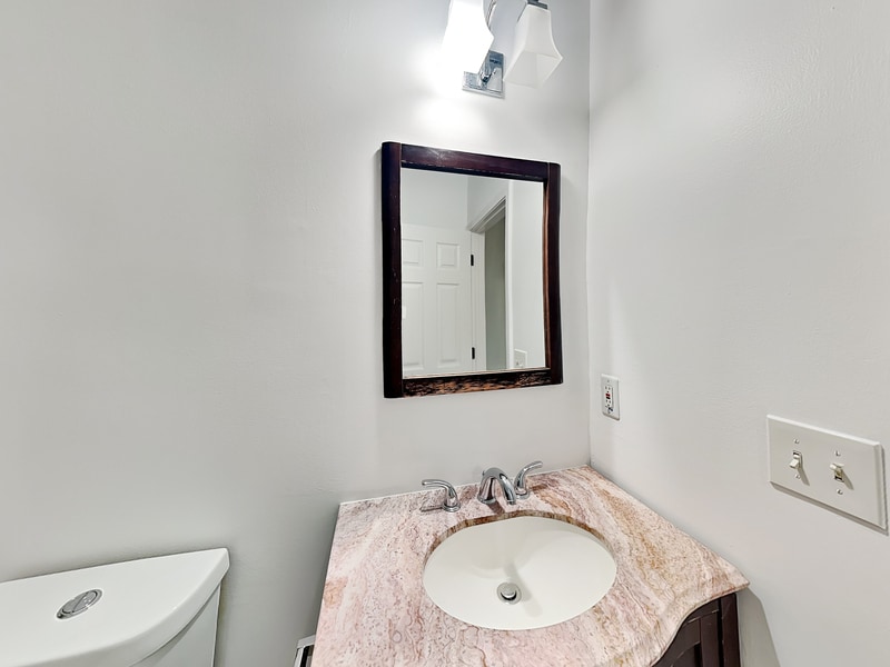 Building Photo - 333 Fletcher St SW