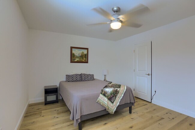 Building Photo - 4 bedroom