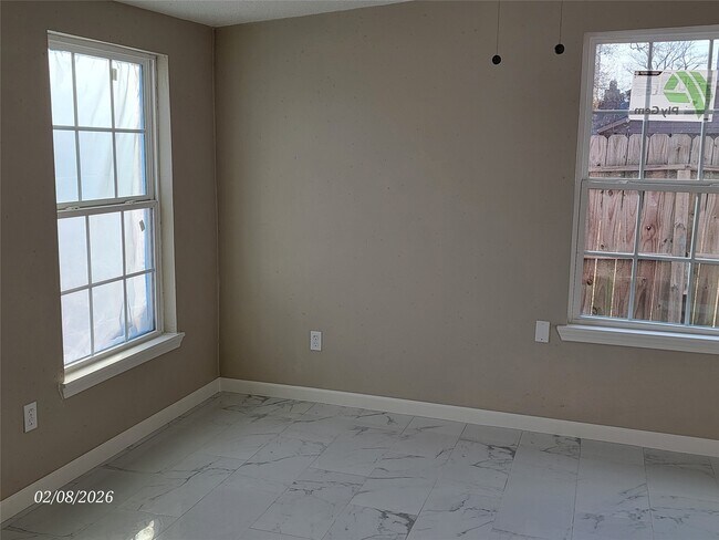 Building Photo - 11654 Woodbuck Trail