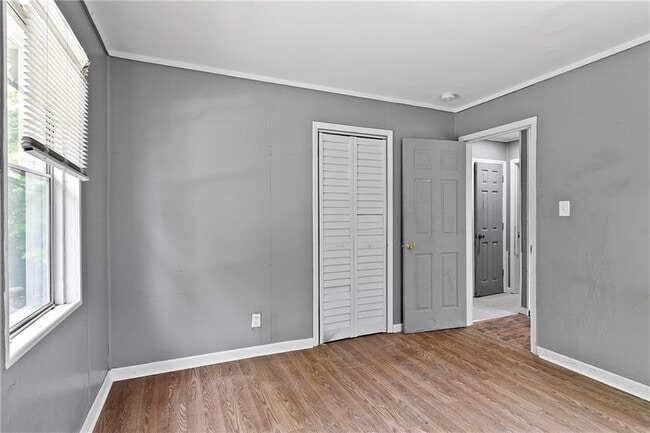 Building Photo - 668 Grosso Ave