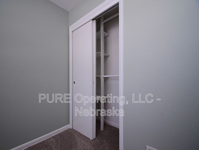 Building Photo - 4921 Bancroft St