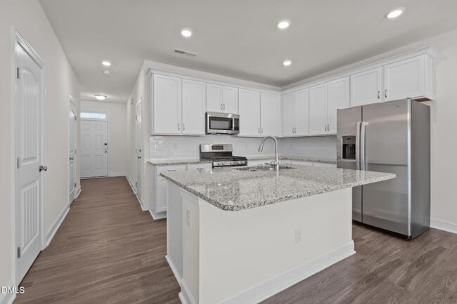 Building Photo - 1033 Heartstone Wy