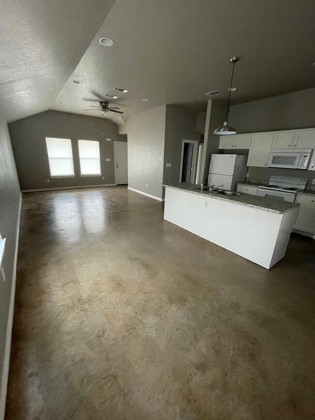 Building Photo - 118 Quail Meadows Dr