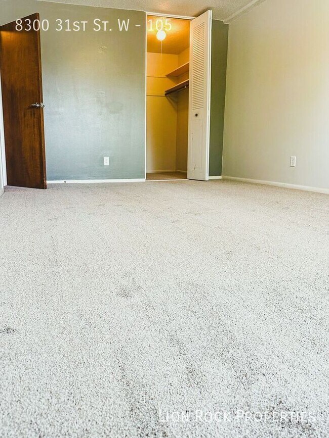 Building Photo - 8300 W 31st St