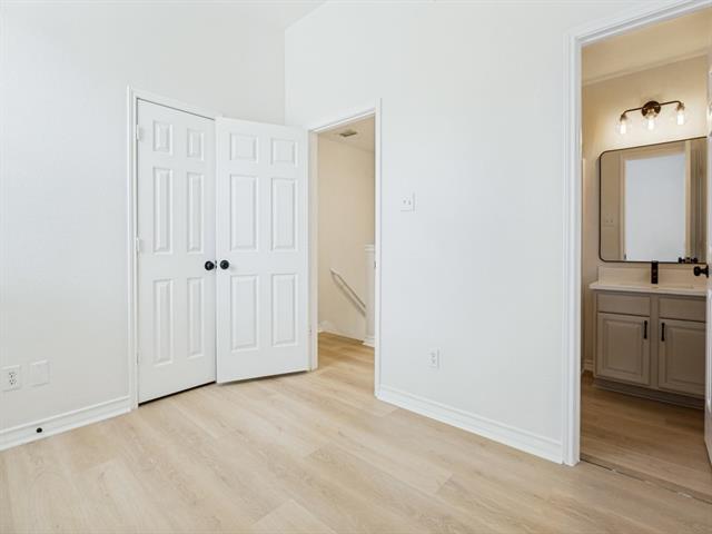 Building Photo - 120 E Nemo St