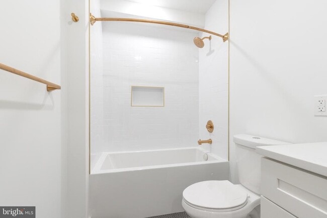 Building Photo - 850 N 19th St