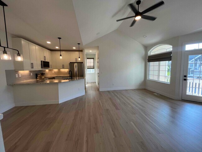 Building Photo - 1206 Carlyle Park Cir