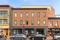 Building Photo - 3215 Mt Pleasant St NW