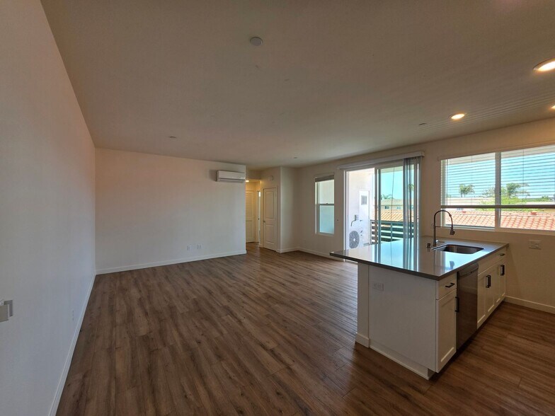 Interior Photo - Vista Palmera