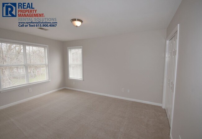 Building Photo - Gorgeous all-brick 4BD/2.5BA+Bonus room! Attached garage, bonus room AND loft!