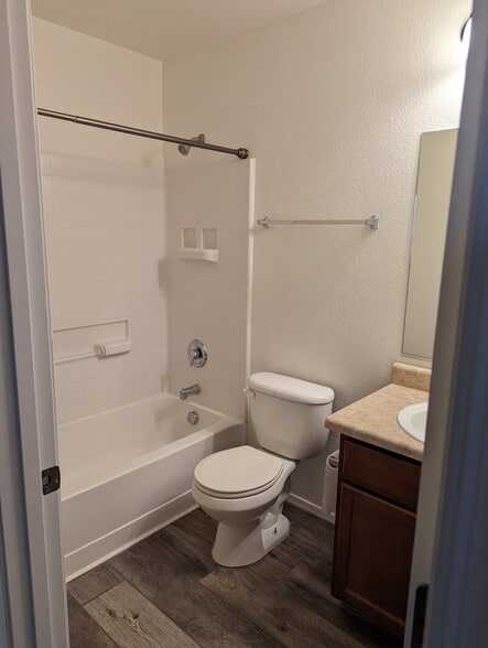 Building Photo - 4688 W Beeplant Way