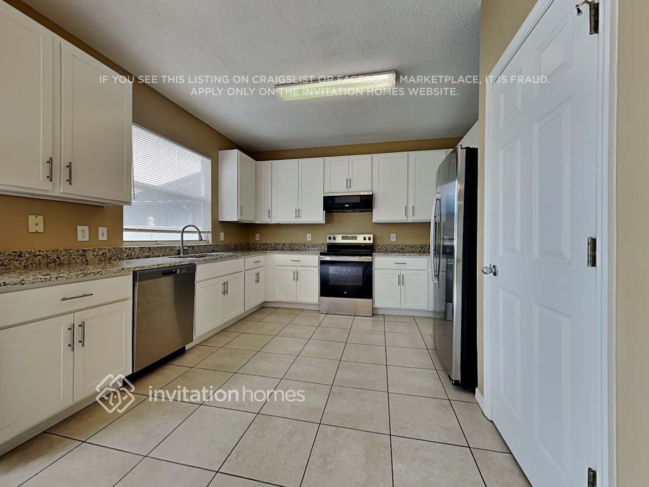 Building Photo - 122 Cotswold Cir