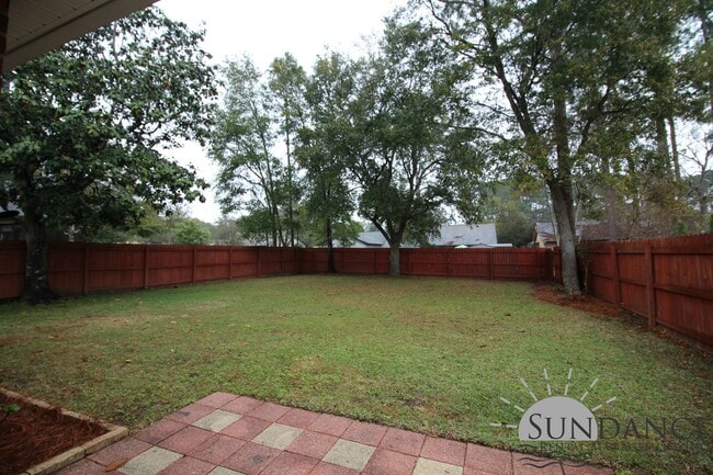 Building Photo - Beautiful 3 Bedroom Home in Niceville!