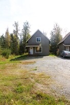 Building Photo - 320 E Victor Cir