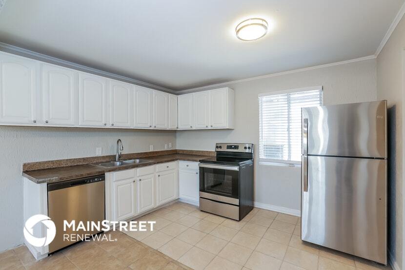 Building Photo - 608 W Mission Ln