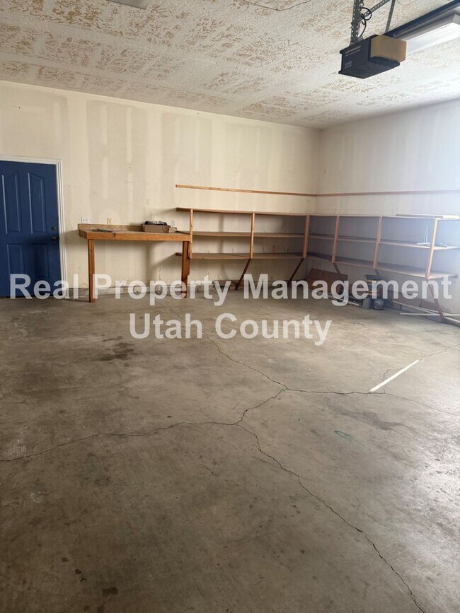 Building Photo - New Lower Price! Large Home in Lehi!