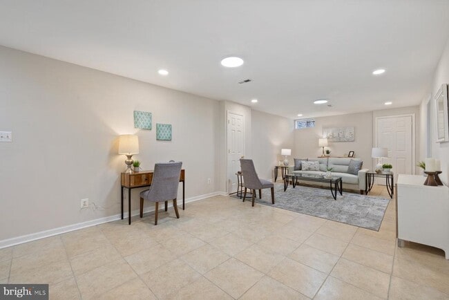 Building Photo - 17105 Amity Dr