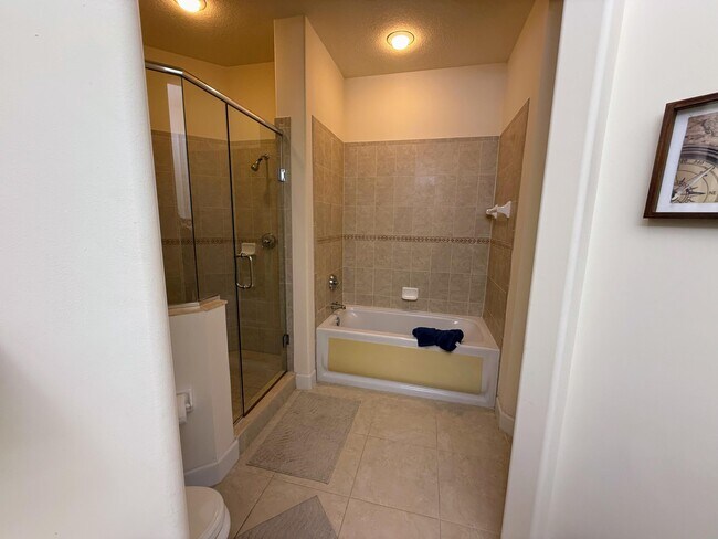 Building Photo - 20 Orange Ave