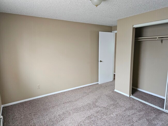 Building Photo - 1155 Chiricahua Loop