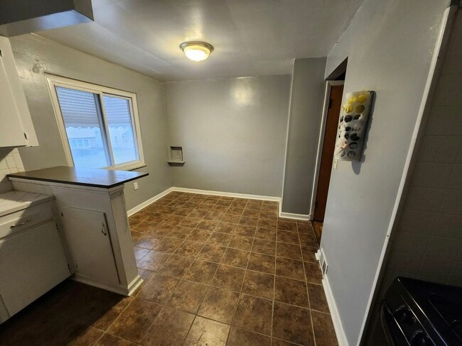 Building Photo - 24750 Lakeshore Blvd