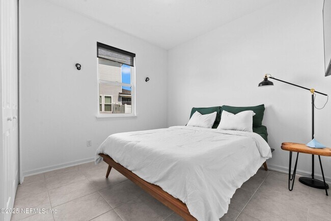 Building Photo - 4556 Pine Ridge Pkwy