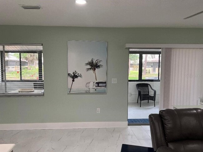 Building Photo - 1220 13th Cir SE