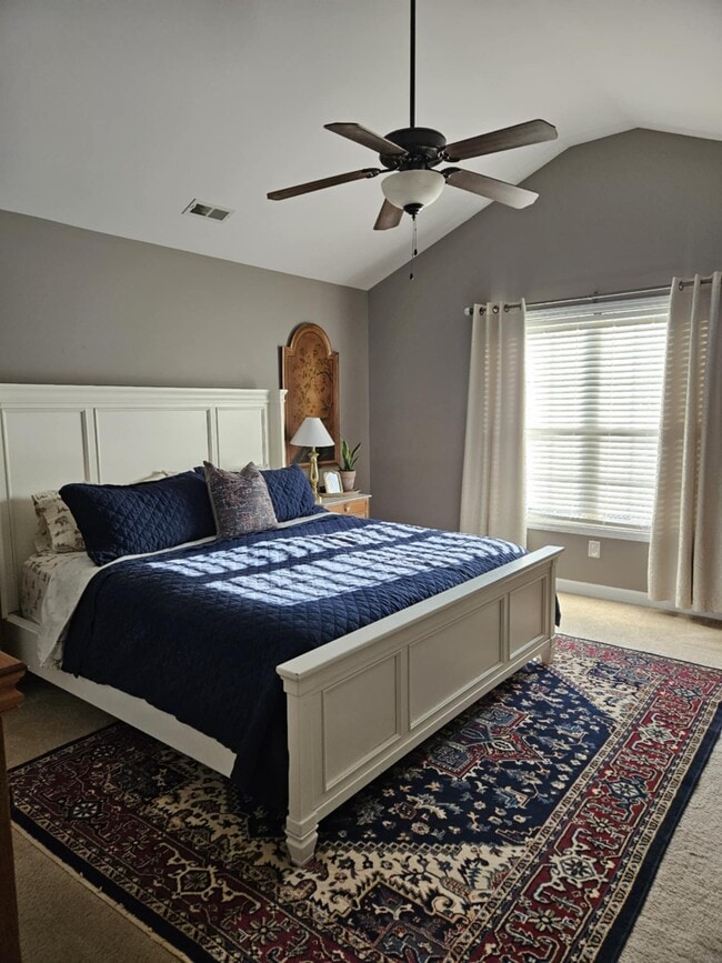 Building Photo - 307 First Post Rd